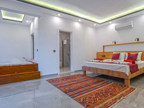  gece  -  Kasım
  | Kalkan İslamlar Muhafazakar Villa (4 Kişilik, Korunaklı Havuzlu, Jakuzili Seçenekli)